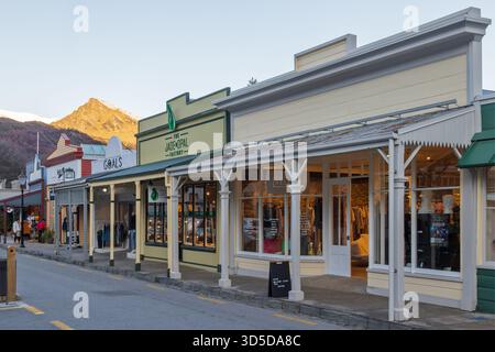 Arrowtown, Neuseeland. Historische Geschäfte an der Buckingham Road Stockfoto