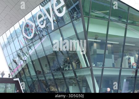 Das Eyefilm Museum am Ufer der Amstel in Amsterdam, Niederlande Stockfoto
