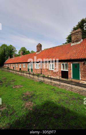 Das Bede House in der Holy Trinity Collegiate Church, Tattershall Castle, Tattershall Village, Lincolnshire, England, UK Stockfoto