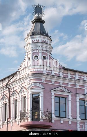 Pawlowo-on-Oka, Region Nischni Nowgorod, Russland - 07.17.2024. Alipov Anwesen, Anfang des 20. Jahrhunderts Stockfoto