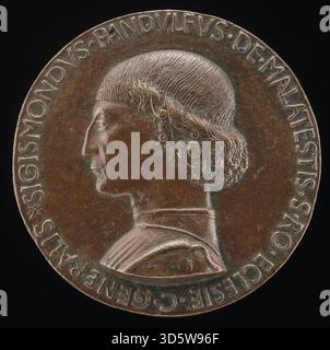 Porträt von Sigismondo Pandolfo Malatesta, Herr von Rimini und Fano, erstellt von Matteo de’ Pasti im Jahr 1446, das edles Aussehen, Kleidung und Konventionen der Renaissance hervorhebt. Stockfoto