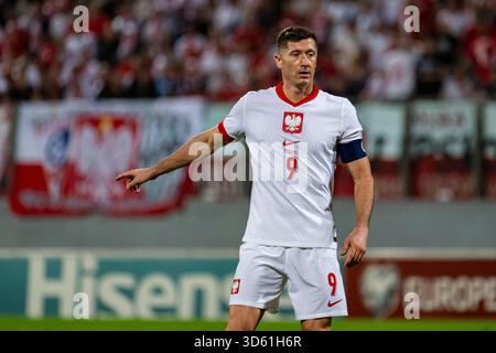 Attard, Malta. November 2025. Robert Lewandowski (Polen) beim Spiel der Gruppe G der europäischen Qualifikation zur FIFA-Weltmeisterschaft 2026 zwischen Malta und Polen im Ta'Qali National Stadium in Attard, Malta am 17. November 2025 (Foto: Andrew SURMA/SIPA USA). Quelle: SIPA USA/Alamy Live News Stockfoto