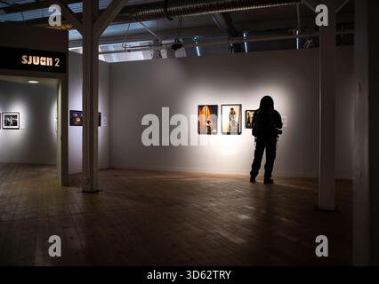Dokumentarfoto-Salon 2025 im Public Museum of Work in Norrköping, Schweden Stockfoto