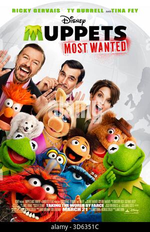 Muppets Most Wanted (2014) von James Bobin mit Ricky Gervais, Ty Burrell und Tina Fey. Die Muppets begeben sich auf Welttournee und verstricken sich in eine kriminelle Handlung, die von einem bösen Frosch, der ähnlich aussieht, inszeniert wird. US-Poster NUR FÜR REDAKTIONELLE ZWECKE. Quelle: BFA / Walt Disney Pictures Stockfoto