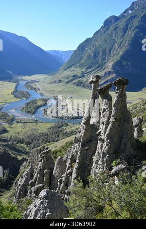 Steinpilze, geologische Bildung im Altai-Gebirge, Russland. Seltene natürliche Attraktion Stockfoto