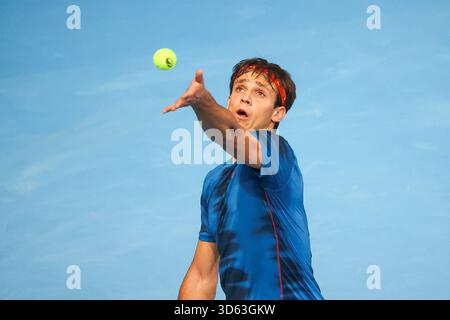 Bergamo, Italien. November 2025. Fausto TABACCO (ITA) während ATP Challenger Bergamo, internationales Tennisspiel in Bergamo, Italien, 18. November 2025 Credit: Independent Photo Agency/Alamy Live News Stockfoto
