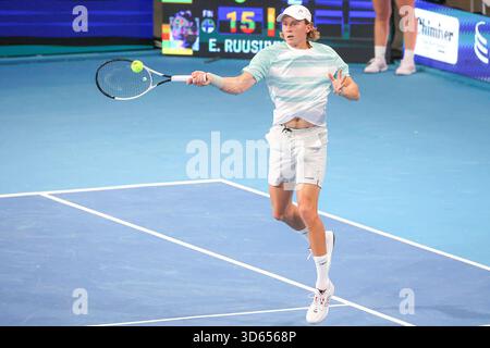 Bergamo, Italien. November 2025. Emil RUUSUVUORI (FIN) während ATP Challenger Bergamo, internationales Tennisspiel in Bergamo, Italien, 18. November 2025 Credit: Independent Photo Agency/Alamy Live News Stockfoto