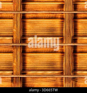 Nahtlose 4K-Fototextur von gebrannter Kiefernholzdiele mit braunen Seilen. Holzpaketstruktur. Stockfoto