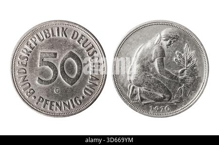 Isoliertes Foto von 50 Pfennig Gernamy 1970 G Münze auf weißem Hintergrund. Stockfoto