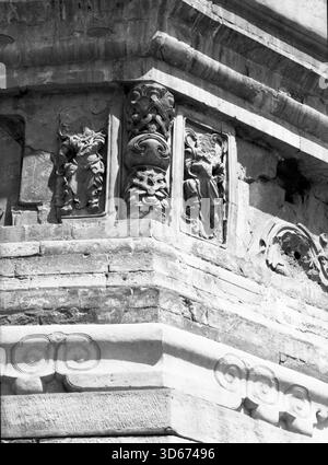 Eckreliefs aus der Ming-Ära auf der Cishou-Tempelpagode, Peking, China Stockfoto