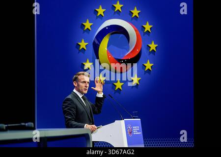 Emmanuel Macron spricht beim Gipfeltreffen zur Europäischen digitalen Souveränität Gipfeltreffen über die digitale Souveränität Europas auf den EUREF-Campus Berlin. / Der französische Präsident Emmanuel Macron spricht auf dem Gipfeltreffen zur digitalen Souveränität Europas auf dem EUREF-Campus Berlin. Schnappschuss-Fotografie/F.Boillot *** der französische Präsident Emmanuel Macron spricht auf dem Gipfel zum Europäischen Gipfel zur digitalen Souveränität in Europa auf dem EUREF-Campus Berlin der französische Präsident Emmanuel Macron spricht auf dem Gipfel zur digitalen Souveränität in Europa auf dem EUREF-Campus Berlin Snapshot Stockfoto