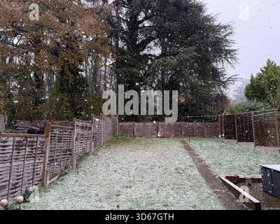 Epsom, Surrey, Großbritannien. November 2025. Erster Schnee von 2025 Epsom Surrey UK Credit: Colven Photography/Alamy Live News Stockfoto