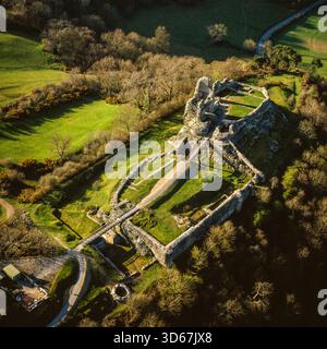 Montgomery Castle, Powys, 8 m südlich von Powis Castle, Montgomeryshire. Steinfestung auf einem schmalen Kamm in Nordwales Stockfoto