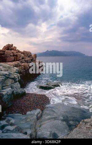 Natur, Italien, Region Sardegna 1975 Rocce Rosse di Arbatax (Rote Felsen von Arbatax). Stockfoto