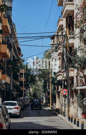 Beirut, Libanon? 24.04.2023: Alte Häuser im Bezirk Achrafieh in Beirut Stockfoto
