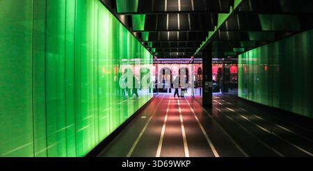 London, Großbritannien. November 2025. Weihnachtlich dekorierte Läden in London. Quelle: Matthew Chattle/Alamy Live News Stockfoto