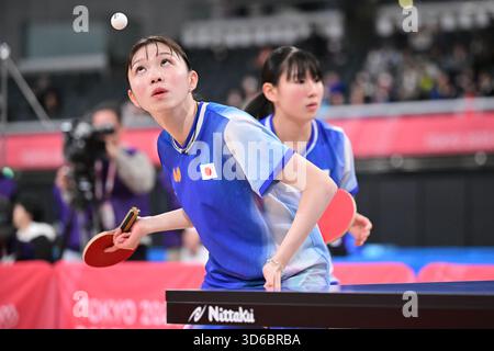 Tokio, Japan. November 2025. Moemi Yamada & Mizue Yamada (JPN) Tischtennis : Halbfinale der Frauen im Doppelspiel während TOKIO 2025 DEAFLYMPICS am Tokyo Metropolitan Gymnasium in Tokio, Japan. Quelle: AFLO SPORT/Alamy Live News Stockfoto