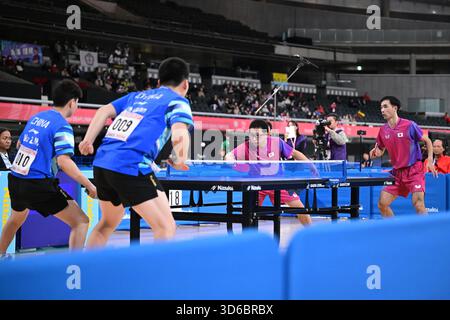 Tokio, Japan. November 2025. Yuki Ito & Koto Kawaguchi (JPN) Tischtennis : 3. Runde der Herren-Doppel während TOKIO 2025 DEAFLYMPICS am Tokio Metropolitan Gymnasium in Tokio, Japan. Quelle: AFLO SPORT/Alamy Live News Stockfoto