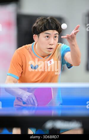 Tokio, Japan. November 2025. Fuminori Kamezawa (JPN) Tischtennis : 1. Runde der Herren-Doppel während TOKIO 2025 DEAFLYMPICS am Tokyo Metropolitan Gymnasium in Tokio, Japan. Quelle: AFLO SPORT/Alamy Live News Stockfoto