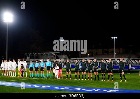 Biella, Italien. November 2025. Vor dem Fußball-Spiel der UEFA Women's Champions League zwischen Juventus Women und OL Lyonnes im Stadion Comunale Vittorio Pozzo La Marmora in Biella, Nordwesten Italiens - Tag 4 - 19. November 2025. Sport - Fußball. (Foto: Fabio Ferrari/LaPresse) Credit: LaPresse/Alamy Live News Stockfoto