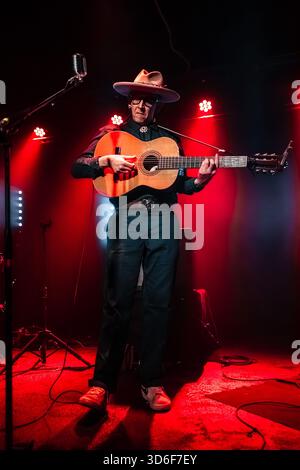 Monk Roma, Rom, Italien, 19. November 2025, Micha P. Hinson während Micah P. Hinson - Tour 2025 - Musikkonzert Stockfoto