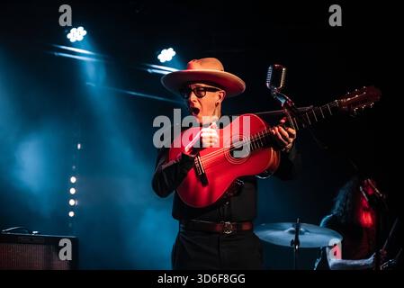Musikkonzert - Micah P. Hinson - Tour 2025 Micha P. Hinson während Micah P. Hinson - Tour 2025, Musikkonzert in Rom, Italien, 19. November 2025 Rom Mönch Roma Italien Copyright: XTommasoxNotarangelox/xLiveMediax LPM 2150675 Stockfoto