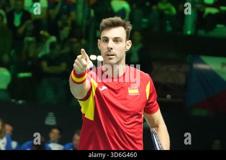 Bologna, Bretagne, Italien. November 2025. Marcel Granollers of Spain während des Davis Cup 2025, Finale 8, Tennisveranstaltung am 19. November 2025 in Bologna, Italien - Foto Laurent Lairys (Foto: © Laurent Lairys/ZUMA Press Wire) NUR REDAKTIONELLE VERWENDUNG! Nicht für kommerzielle ZWECKE! Stockfoto