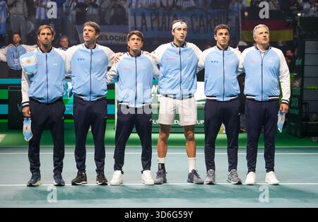 Bologna, Bretagne, Italien. November 2025. Team Argentina während des Davis Cup 2025, Finale 8, Tennisveranstaltung am 19. November 2025 in Bologna, Italien - Foto Laurent Lairys (Foto: © Laurent Lairys/ZUMA Press Wire) NUR REDAKTIONELLE VERWENDUNG! Nicht für kommerzielle ZWECKE! Stockfoto