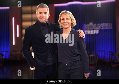 Micky Beisenherz und Susan Link bei der Aufzeichnung der WDR-Talkshow Kölner Treff im WDR Studio BS 3. Köln, 20.11.2025 *** Micky Beisenherz und Susan Link bei der Aufnahme der WDR Talkshow Kölner Treff im WDR Studio BS 3 Köln, 20 11 2025 Foto:XC.xAdolph/xFuturexImagex koelner treff2011 5146 Stockfoto