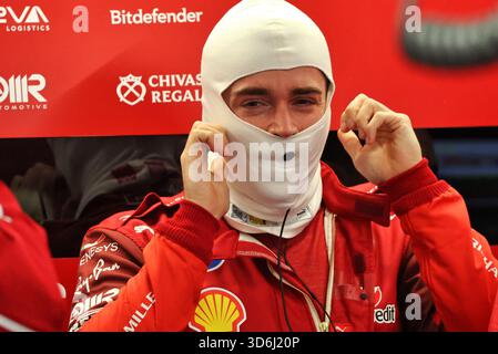 Las Vegas, USA. November 2025. Charles Leclerc (MON) Ferrari. 20.11.2025. Formel-1-Weltmeisterschaft, Rd 22, Las Vegas Grand Prix, Las Vegas, Nevada, USA, Übungstag Foto sollte lauten: XPB/Alamy Live News. Stockfoto