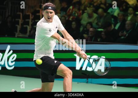 Bologna, Bretagne, Italien. November 2025. Alexander Zverev aus Deutschland während des Davis Cup 2025, Finale 8, Tennisveranstaltung am 19. November 2025 in Bologna, Italien - Foto Laurent Lairys (Foto: © Laurent Lairys/ZUMA Press Wire) NUR REDAKTIONELLE VERWENDUNG! Nicht für kommerzielle ZWECKE! Stockfoto