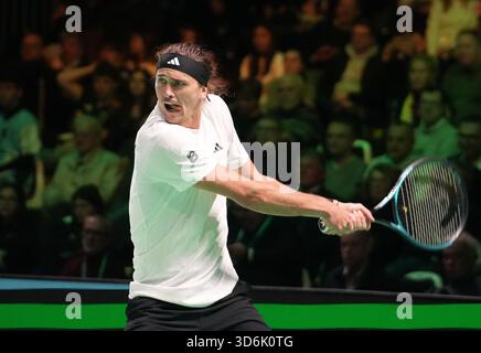 Bologna, Bretagne, Italien. November 2025. Alexander Zverev aus Deutschland während des Davis Cup 2025, Finale 8, Tennisveranstaltung am 19. November 2025 in Bologna, Italien - Foto Laurent Lairys (Foto: © Laurent Lairys/ZUMA Press Wire) NUR REDAKTIONELLE VERWENDUNG! Nicht für kommerzielle ZWECKE! Stockfoto