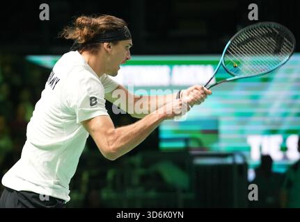 Bologna, Bretagne, Italien. November 2025. Alexander Zverev aus Deutschland während des Davis Cup 2025, Finale 8, Tennisveranstaltung am 19. November 2025 in Bologna, Italien - Foto Laurent Lairys (Foto: © Laurent Lairys/ZUMA Press Wire) NUR REDAKTIONELLE VERWENDUNG! Nicht für kommerzielle ZWECKE! Stockfoto