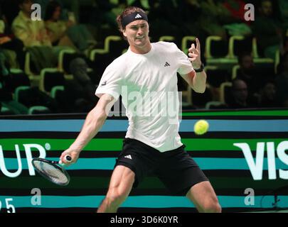 Bologna, Bretagne, Italien. November 2025. Alexander Zverev aus Deutschland während des Davis Cup 2025, Finale 8, Tennisveranstaltung am 19. November 2025 in Bologna, Italien - Foto Laurent Lairys (Foto: © Laurent Lairys/ZUMA Press Wire) NUR REDAKTIONELLE VERWENDUNG! Nicht für kommerzielle ZWECKE! Stockfoto