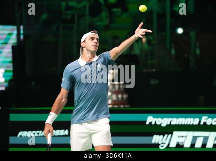 Bologna, Bretagne, Italien. November 2025. Francisco Cerundolo aus Argentinien während des Davis Cup 2025, Finale 8, Tennisveranstaltung am 19. November 2025 in Bologna, Italien - Foto Laurent Lairys (Foto: © Laurent Lairys/ZUMA Press Wire) NUR REDAKTIONELLE VERWENDUNG! Nicht für kommerzielle ZWECKE! Stockfoto