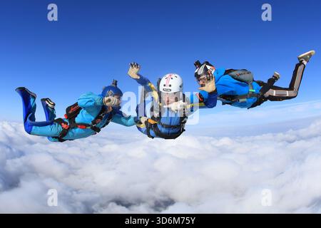 Fallschirmspringen lernen – beschleunigter Freifall Stockfoto