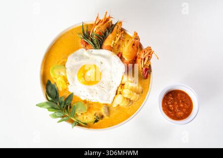 Peruanisches Essen, Garnelenlutsch, traditionelles Gericht aus Süd-Peru. Arequipa Stockfoto