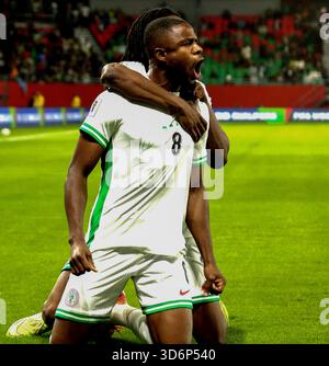RABAT, MAROKKO - 16. NOVEMBER; Frank Onyeka aus Nigeria feiert in den Playoffs zur FIFA-Weltmeisterschaft 2026 zwischen Nigeria und Dr. Kongo in Prince M ein Tor Stockfoto