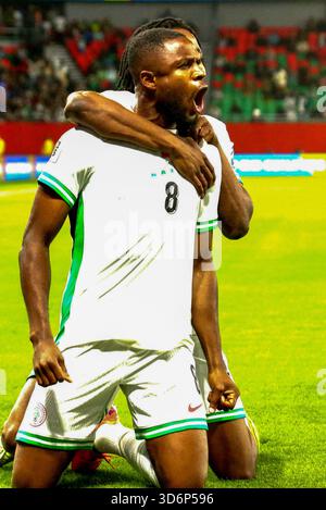 RABAT, MAROKKO - 16. NOVEMBER; Frank Onyeka aus Nigeria feiert in den Playoffs zur FIFA-Weltmeisterschaft 2026 zwischen Nigeria und Dr. Kongo in Prince M ein Tor Stockfoto