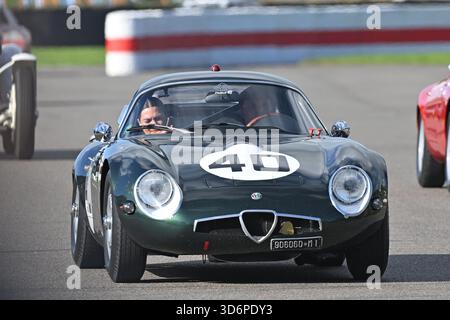 Alfa Romeo Giulia TZ, Alfa Romeo Celebrazione, Paraderunden zu Ehren der 100 Jahre seit Alfa Romeo die erste Hersteller-Weltmeisterschaft gewann Stockfoto