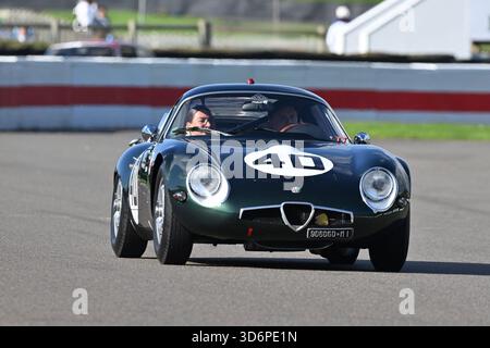 Alfa Romeo Giulia TZ, Alfa Romeo Celebrazione, Paraderunden zu Ehren der 100 Jahre seit Alfa Romeo die erste Hersteller-Weltmeisterschaft gewann Stockfoto