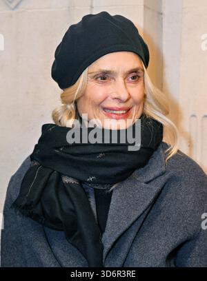 London, Großbritannien. November 2025. Maryam d'Abo bei der „All My Sons“ West End Opening Night im Wyndhams Theatre in London, England. (Foto von 李世惠/siehe Li/Picture Capital) Credit: Siehe Li/Picture Capital/Alamy Live News Stockfoto