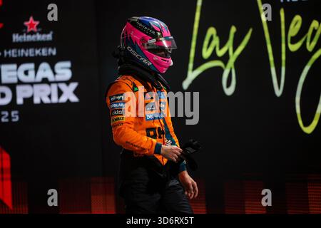 Paradies, Etats Unis. November 2025. PIASTRI Oscar (aus), McLaren F1 Team MCL39, Porträt während des Formel-1-Grand Prix 2025 von Las Vegas, 22. Runde der FIA Formel-1-Weltmeisterschaft 2025 vom 21. Bis 23. November 2025 auf dem Las Vegas Strip Circuit in Paradise, Nevada, USA - Foto Eric Alonso/DPPI Credit: DPPI Media/Alamy Live News Stockfoto