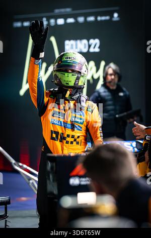 Paradies, Etats Unis. November 2025. NORRIS Lando (gbr), McLaren F1 Team MCL39, Porträt während des Formel-1-Grand Prix von Las Vegas 2025, 22. Runde der FIA Formel-1-Weltmeisterschaft 2025 vom 21. Bis 23. November 2025 auf dem Las Vegas Strip Circuit in Paradise, Nevada, USA - Foto André Ferreira/DPPI Credit: DPPI Media/Alamy Live News Stockfoto
