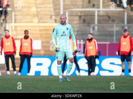 Leon Klußmann (Sportfreunde Siegen, #21) Sportfreunde Siegen - Fortuna Köln 22.11.2025 Fußball, Regionalliga West, 16. Spieltag, GER, Siegen, Leimbachstadion Stockfoto