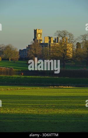 Das Herrenhaus, der alte Direktor bei Sonnenuntergang Stockfoto