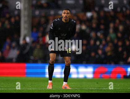 Craven Cottage, Fulham, London, Großbritannien. November 2025. Premier League Football, Fulham gegen Sunderland; Wilson Isidor von Sunderland Credit: Action Plus Sports/Alamy Live News Stockfoto