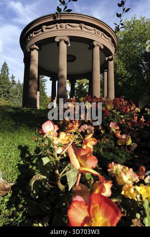 Elisabethenbrunnen, ein Brunnen im Kurgarten, Kurort Bad Homburg vor der Hoehe, Landkreis Hochtaunus, Hessen, Deutschland Stockfoto