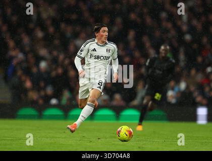 Craven Cottage, Fulham, London, Großbritannien. November 2025. Premier League Football, Fulham gegen Sunderland; Harry Wilson von Fulham Credit: Action Plus Sports/Alamy Live News Stockfoto