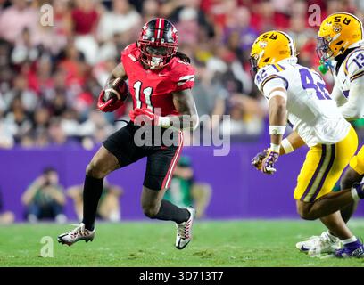 Baton Rouge, Louisiana, USA. November 2025. WESTERN Kentucky Running Back La'Vell Wright (11) trägt den Ball während der ersten Hälfte eines College-Footballspiels zwischen den Louisiana State Tigers und den Western Kentucky Hilltoppers und am 22. November 2025 in Baton Rouge, Louisiana. LSU gewann mit 13:10. (Kreditbild: © Scott Coleman/ZUMA Press Wire) NUR REDAKTIONELLE VERWENDUNG! Nicht für kommerzielle ZWECKE! Quelle: ZUMA Press, Inc./Alamy Live News Stockfoto